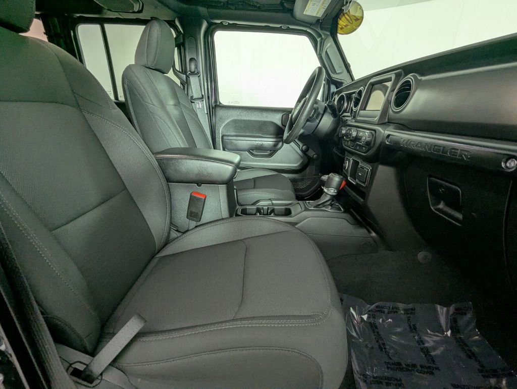 Certified 2022 Jeep Wrangler Unlimited Sport image 33