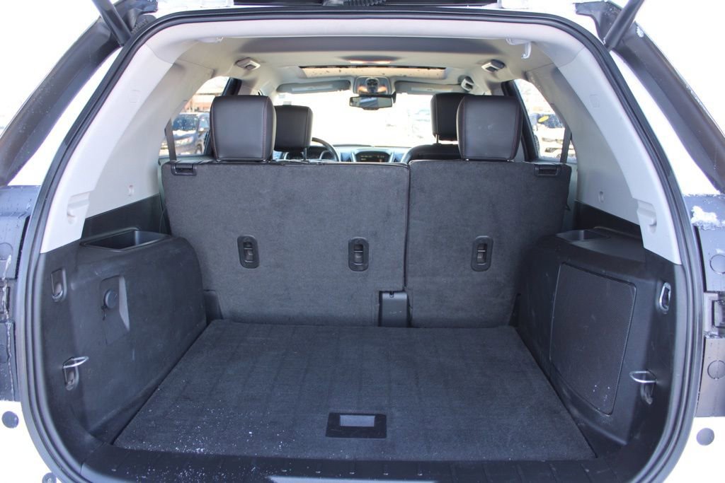 Used 2017 Chevrolet Equinox Premier w/ Enhanced Convenience Package image 11