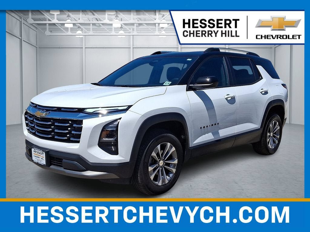 Used 2025 Chevrolet Equinox LT w/ Convenience Package II AWD/4WD image 1