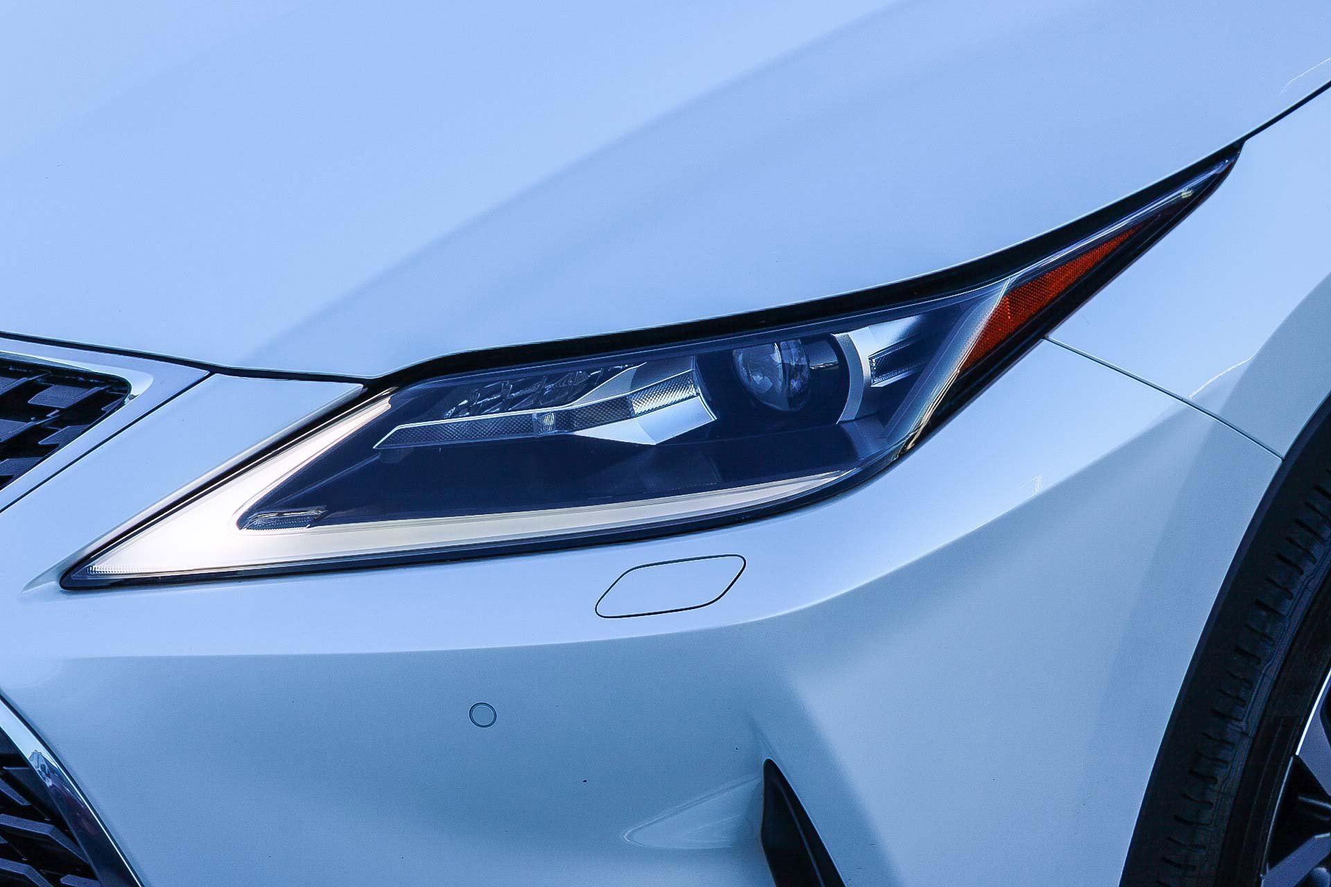 Used 2020 Lexus RX 450hL AWD w/ Premium Package image 5