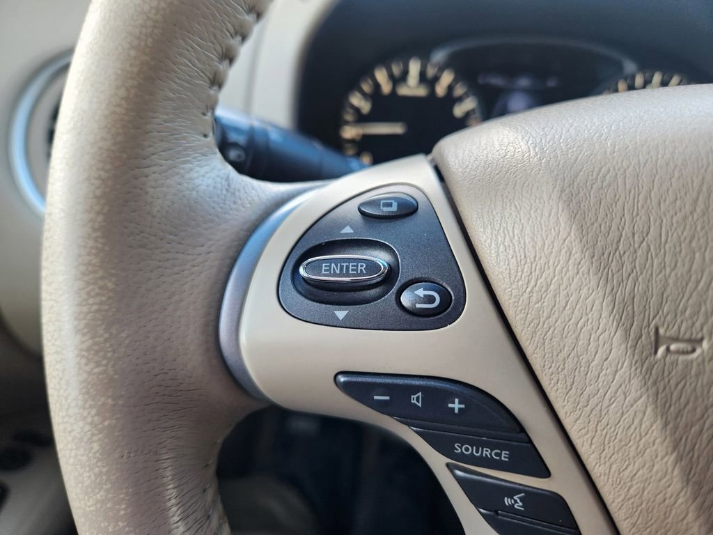 Used 2014 Nissan Pathfinder SL w/ SL Tech Package image 23