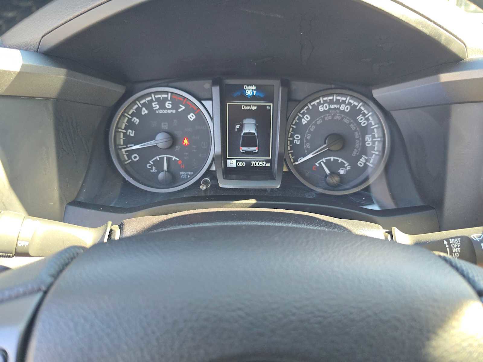 Used 2022 Toyota Tacoma TRD Off-Road image 23