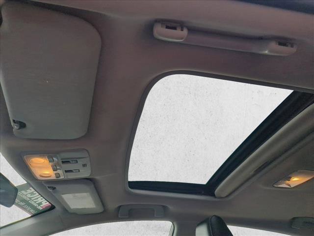 Used 2014 Toyota Corolla S image 16