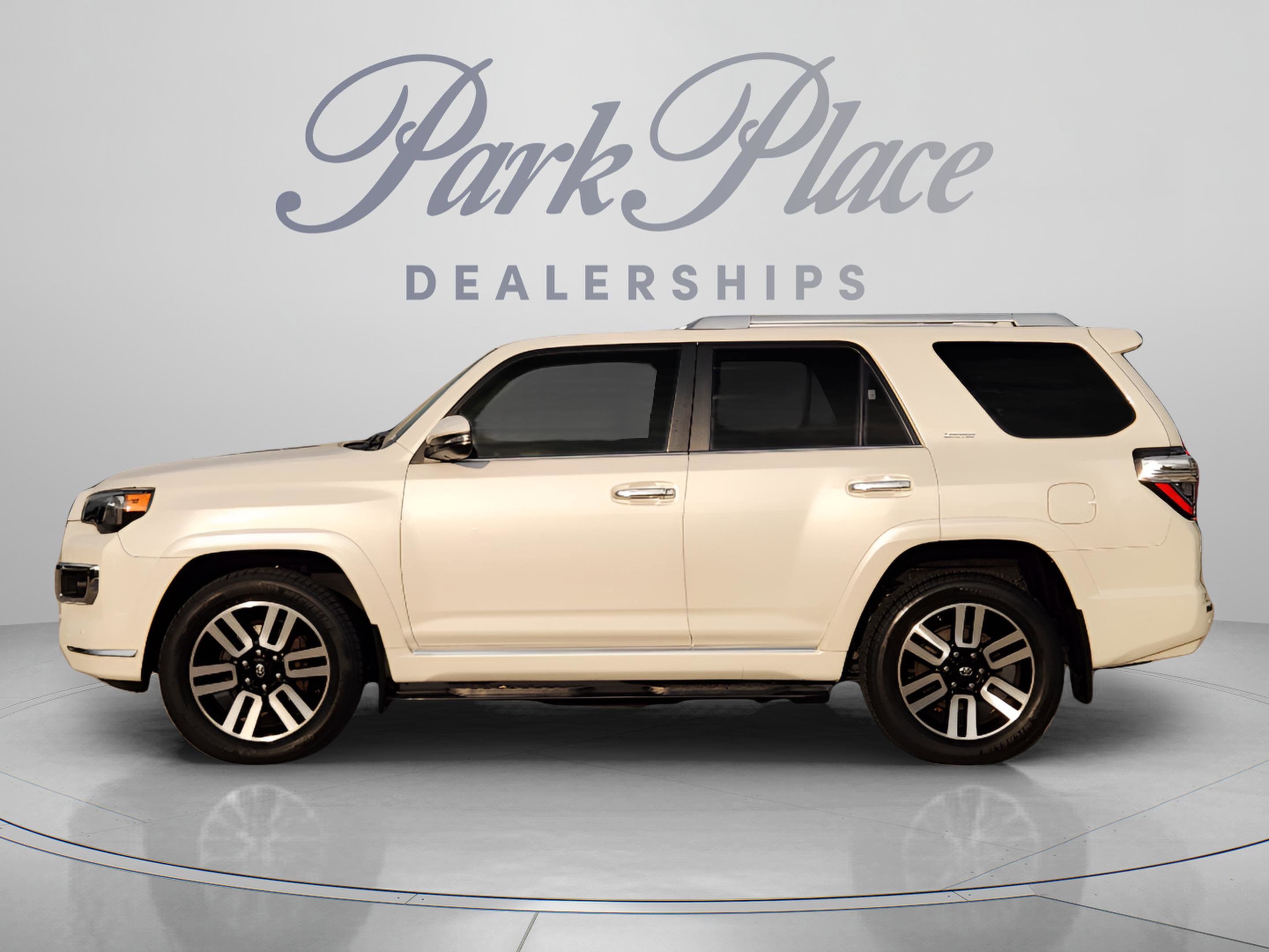 Used 2020 Toyota 4Runner Limited AWD/4WD image 2