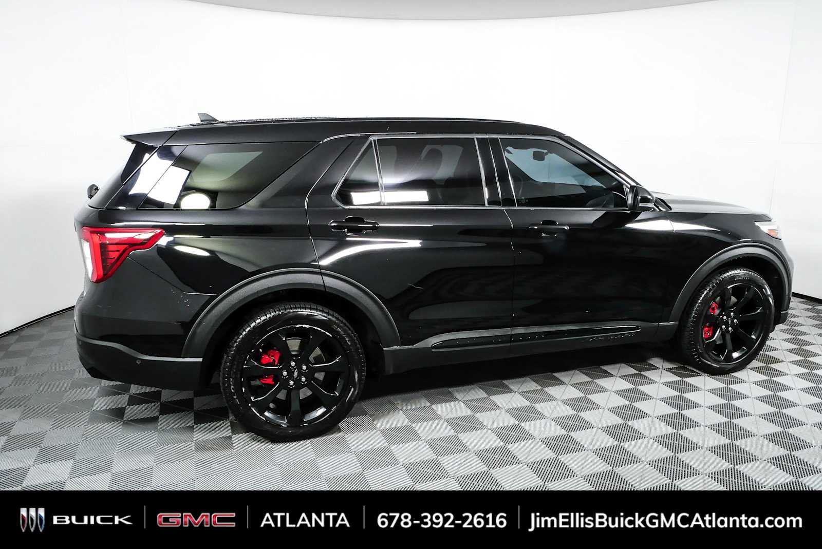 Used 2021 Ford Explorer ST w/ Equipment Group 401A AWD/4WD image 2