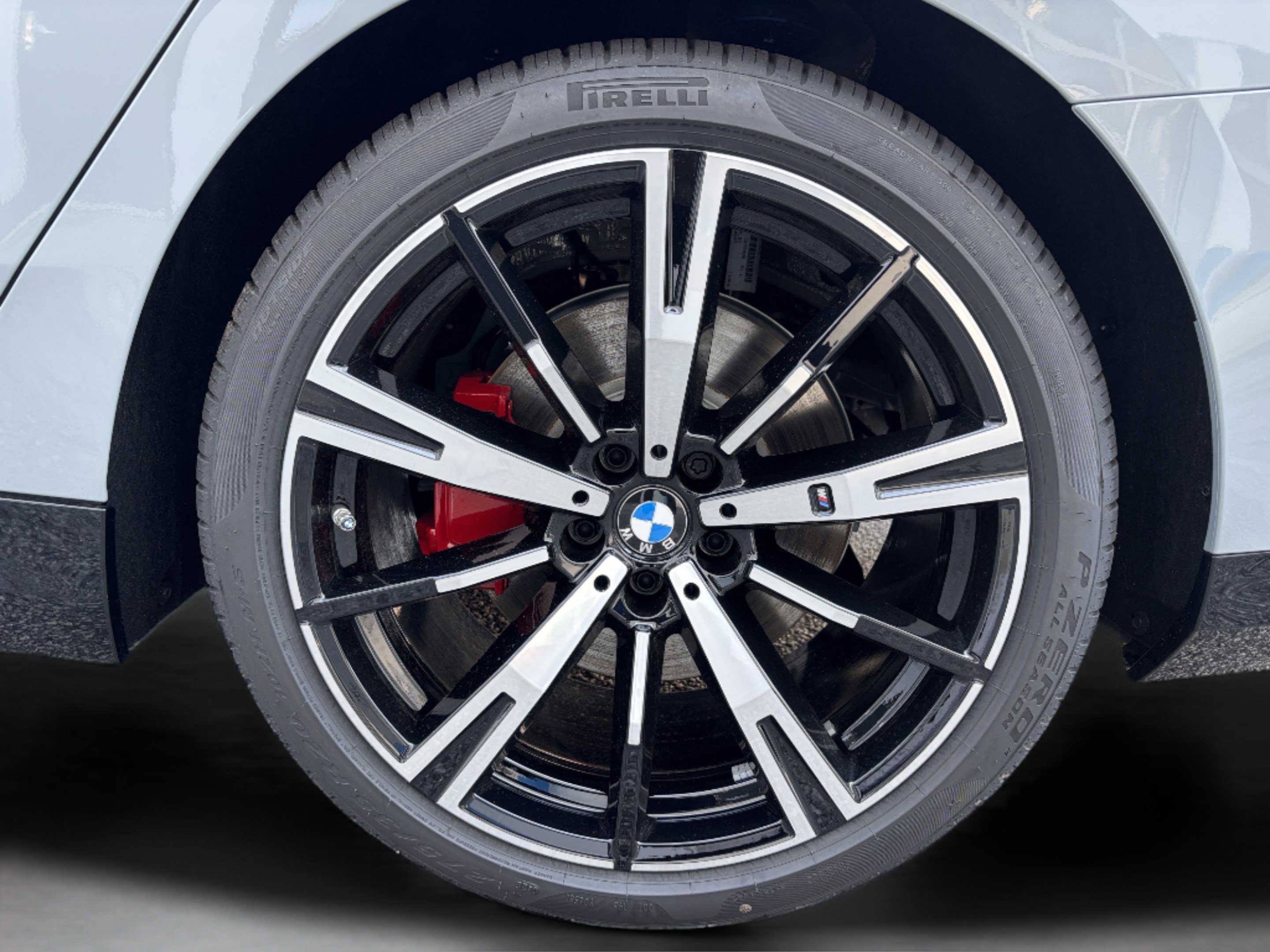 Used 2027 BMW 530i w/ M Sport Package RWD image 36