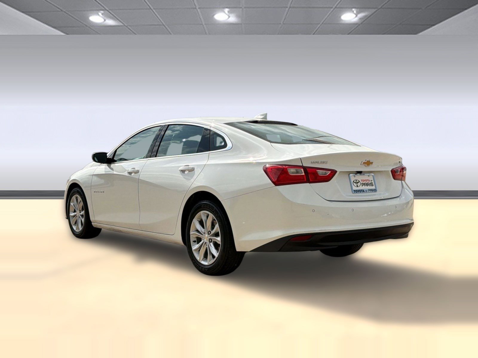 Used 2025 Chevrolet Malibu LT image 3