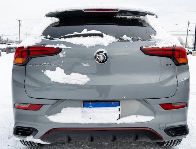Used 2023 Buick Encore GX Select w/ Sport Touring Package image 7