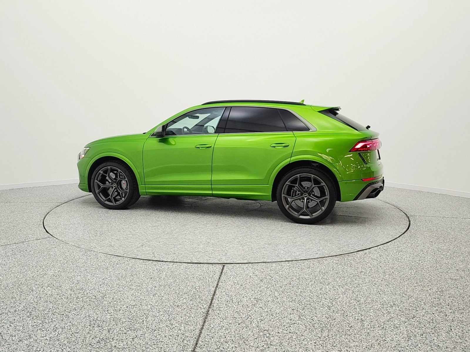 Used 2025 Audi RS Q8 performance AWD/4WD image 8