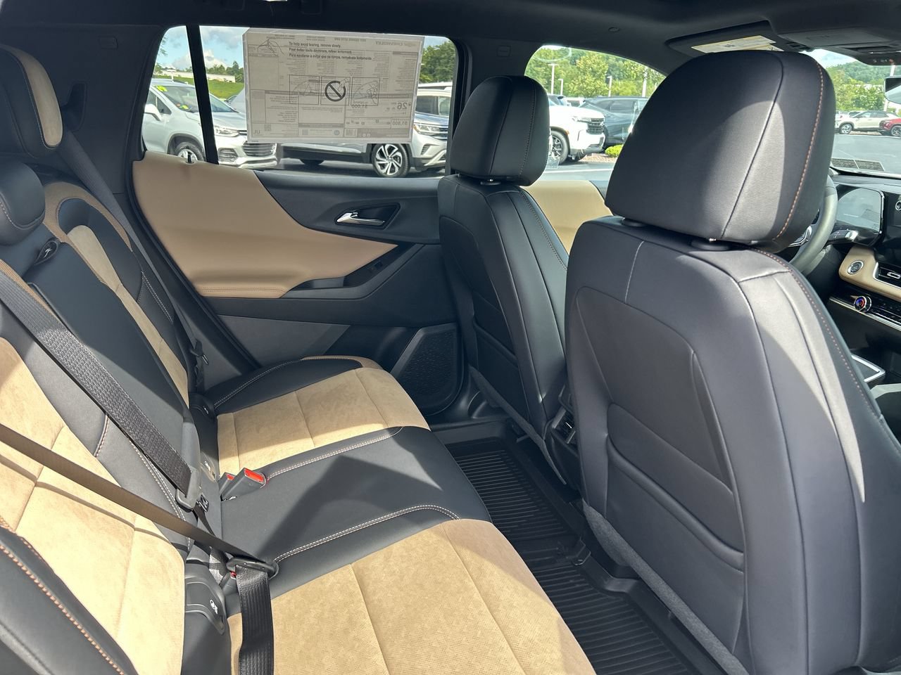 New 2027 Chevrolet Equinox ACTIV w/ Safety and Technology Package AWD/4WD image 18