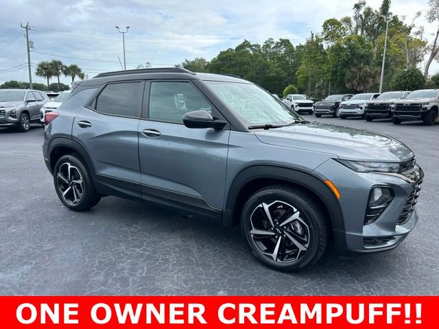 Used 2021 Chevrolet TrailBlazer RS w/ Technology Package FWD image 1