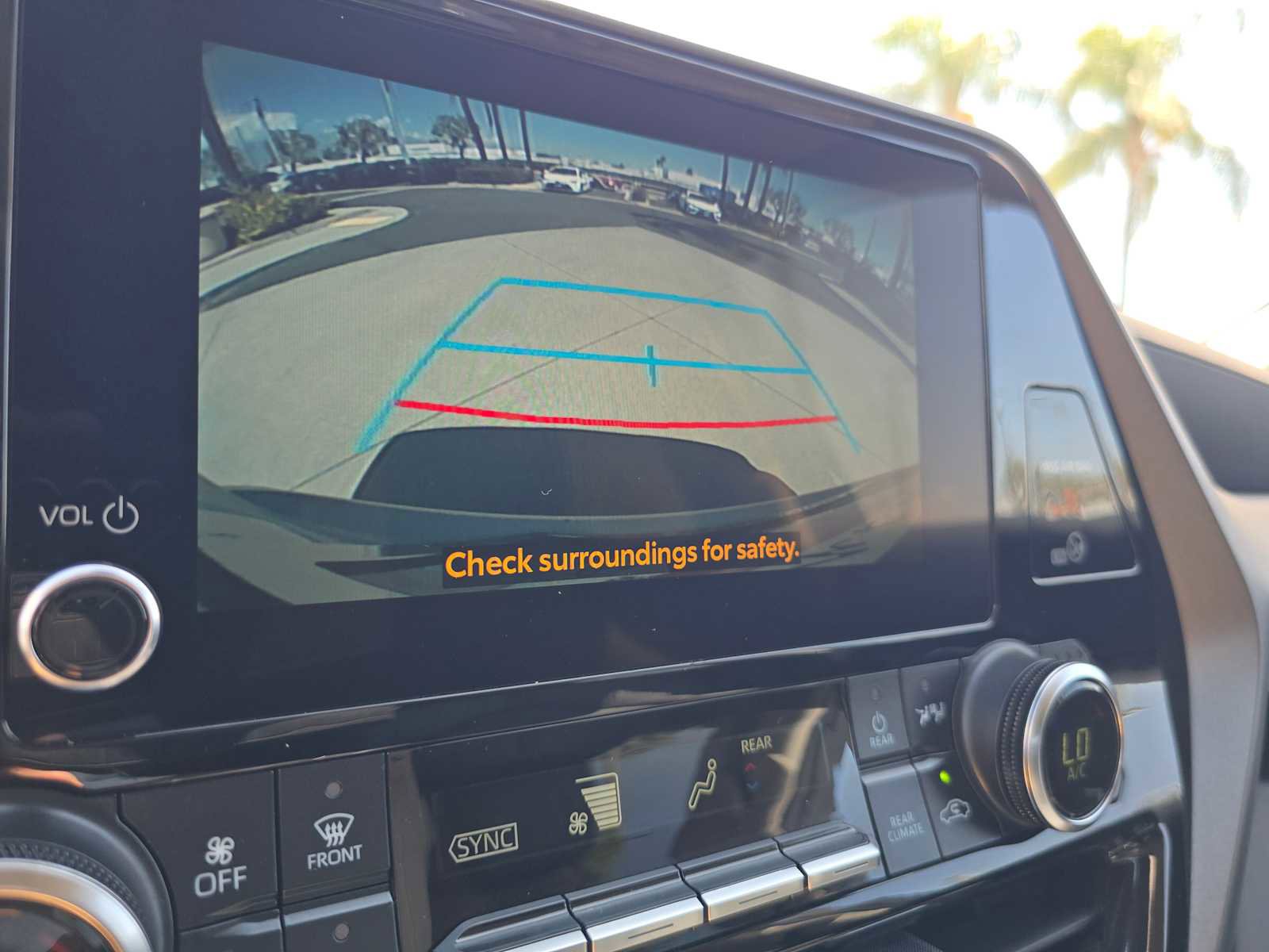 Certified 2025 Toyota Highlander XLE FWD image 28
