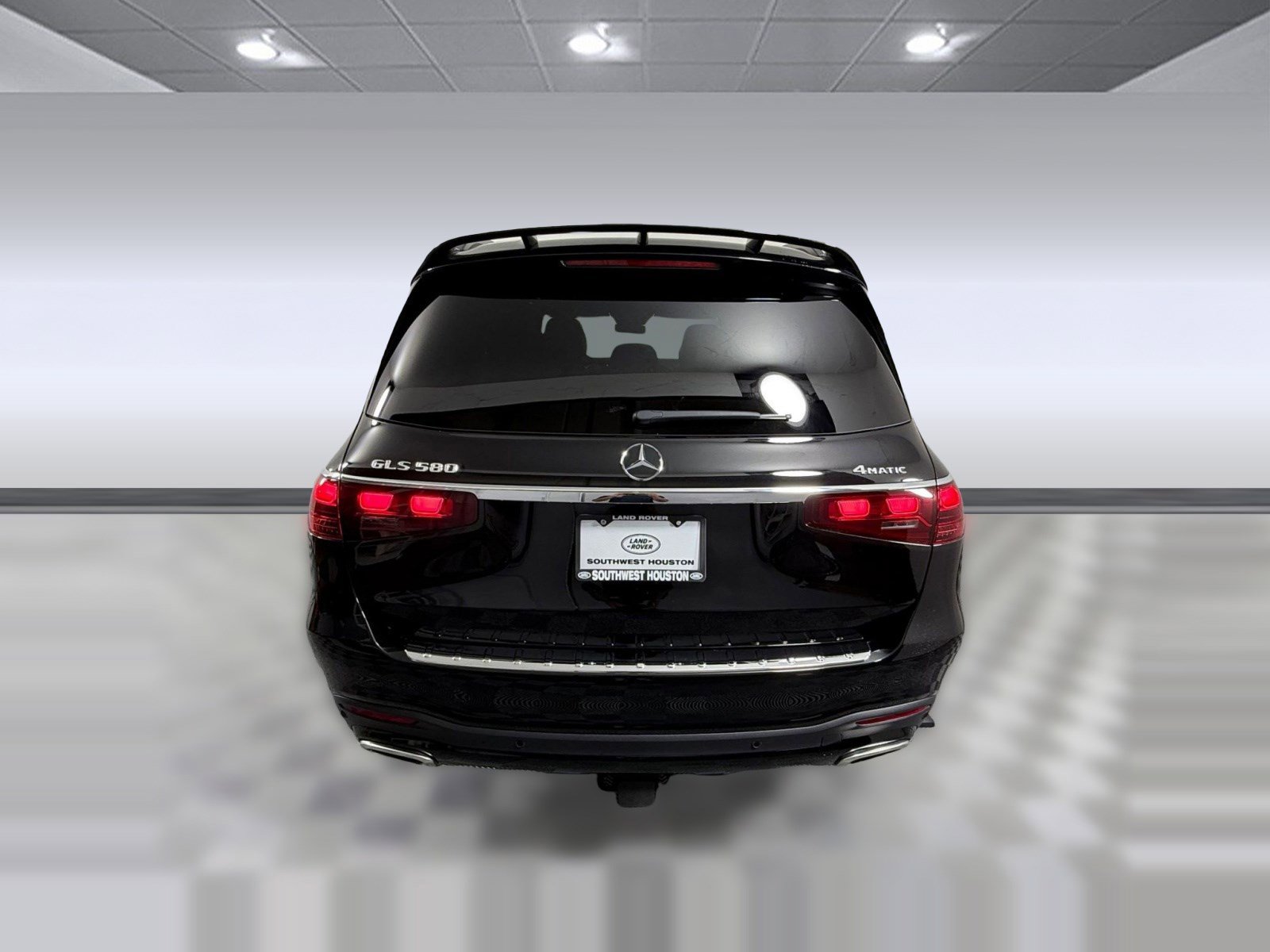 Used 2025 Mercedes-Benz GLS 580 4MATIC image 10