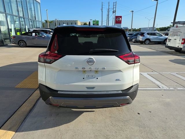 Used 2023 Nissan Rogue SL w/ SL Premium Package image 5