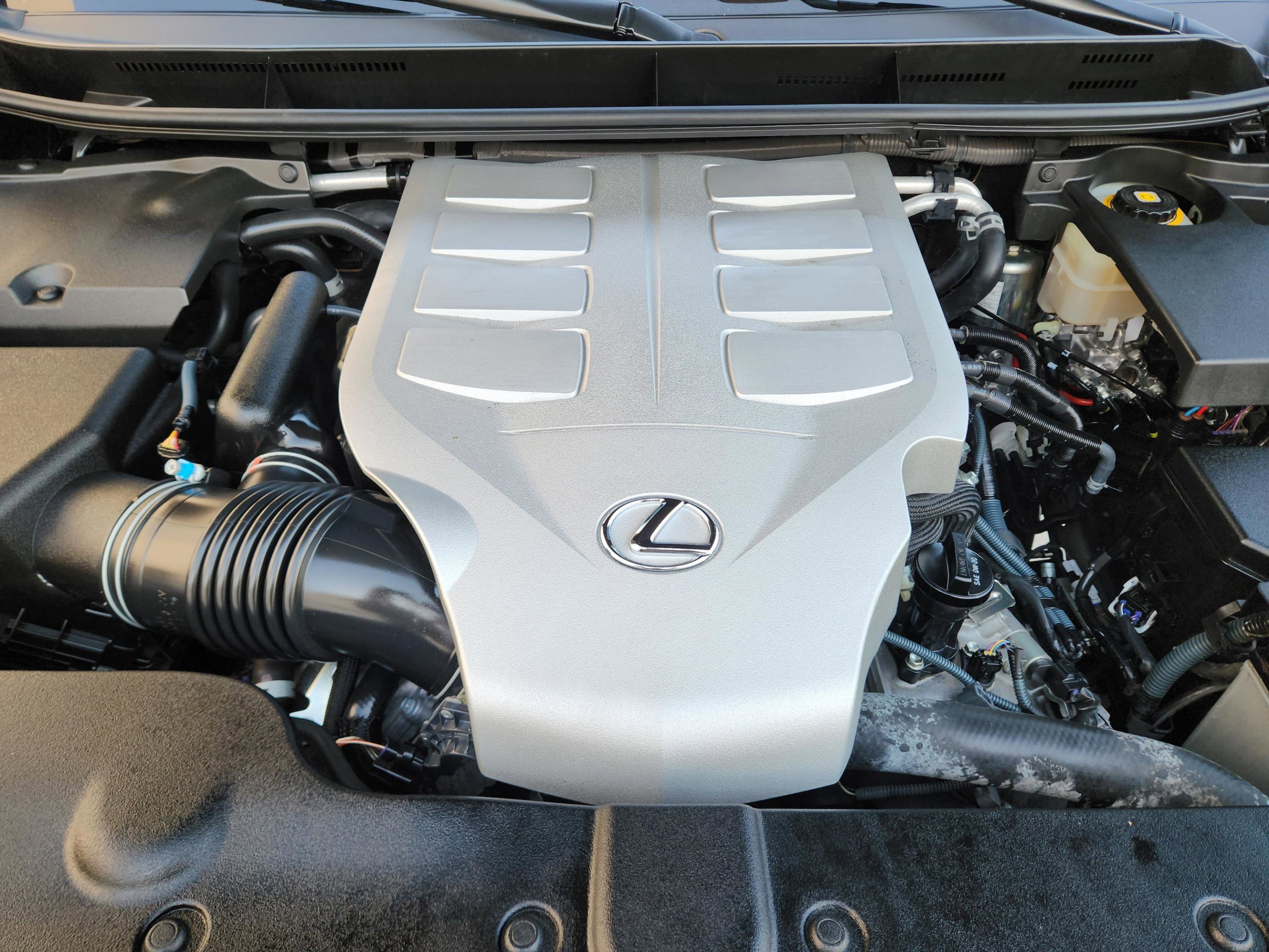 Used 2018 Lexus GX 460 Luxury AWD/4WD image 25