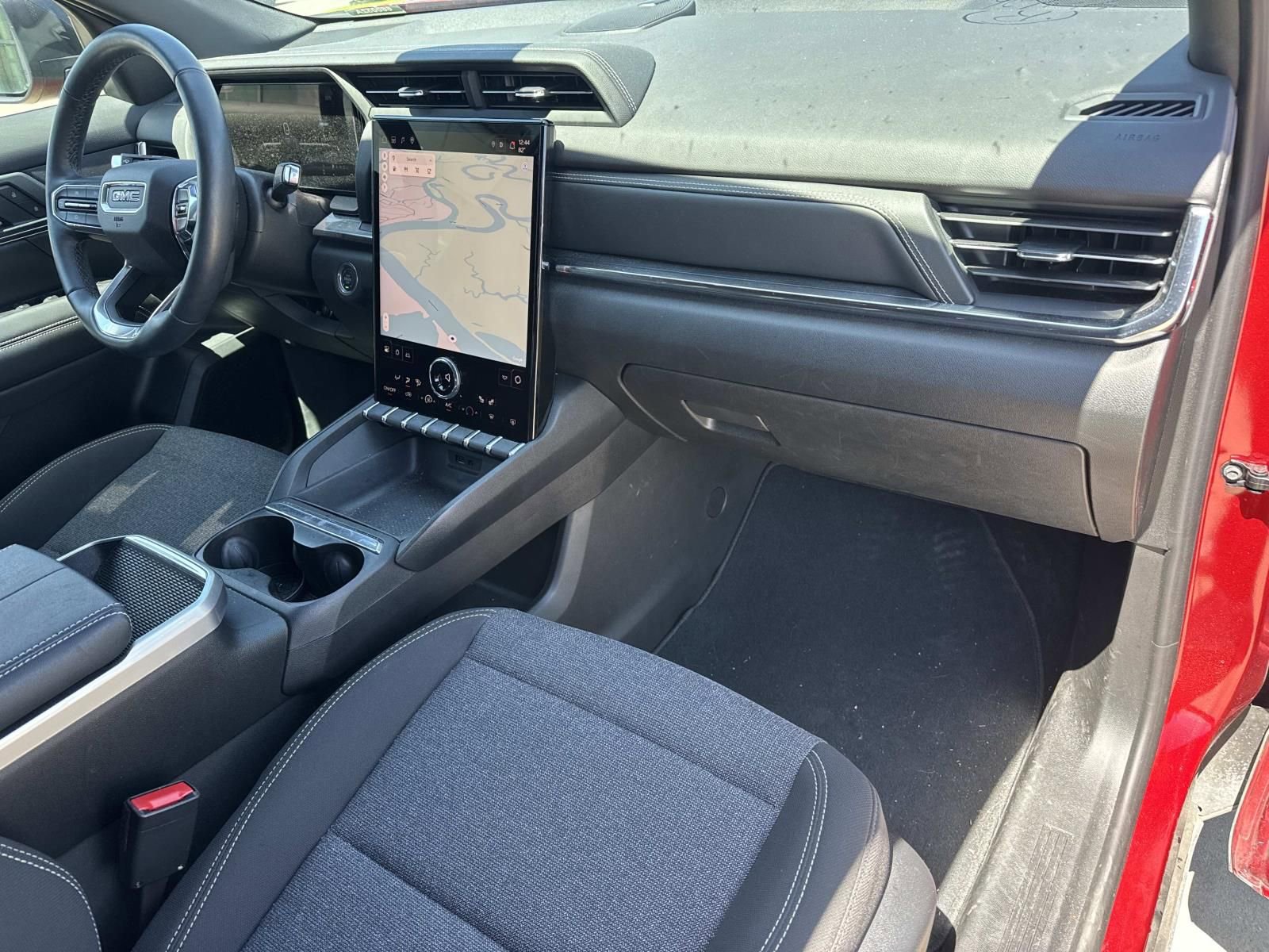 Used 2025 GMC Terrain Elevation image 10