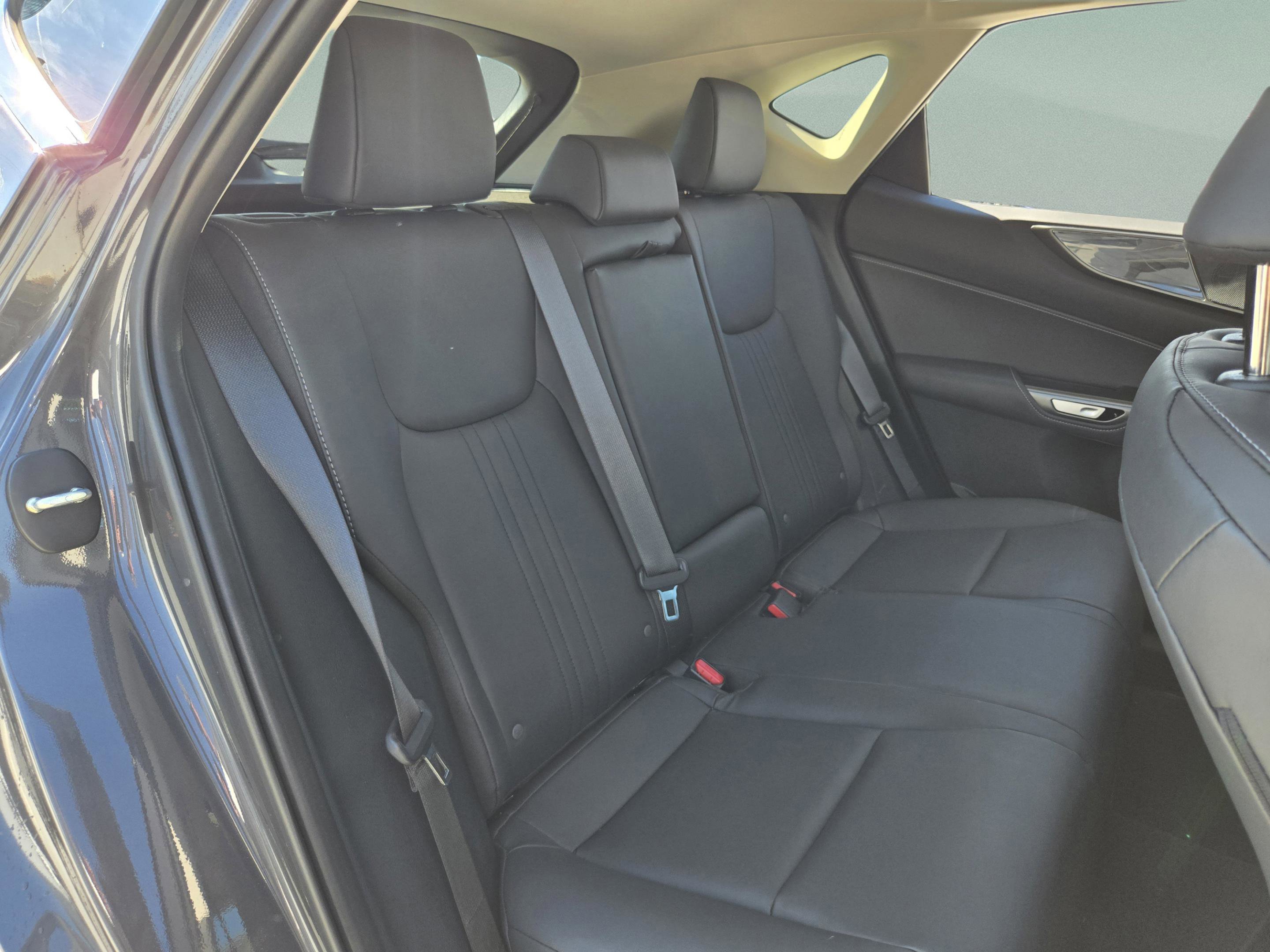 Certified 2025 Lexus NX 250 FWD w/ Accessory Package (Z1) image 23