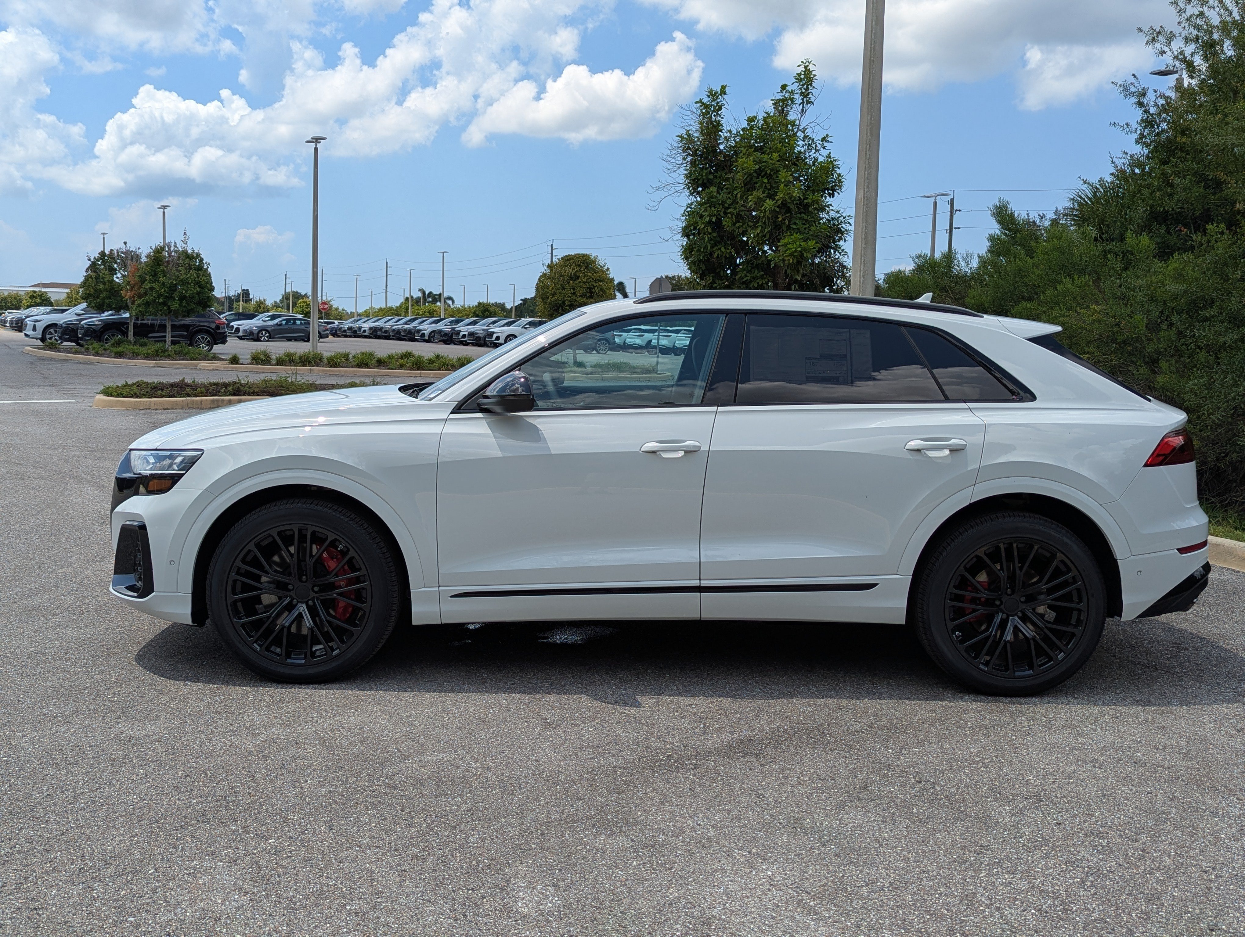 New 2026 Audi SQ8 Prestige AWD/4WD image 4
