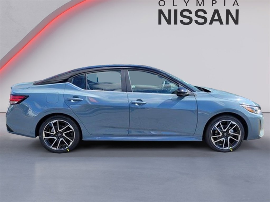 New 2025 Nissan Sentra SR w/ SR Premium Package image 5