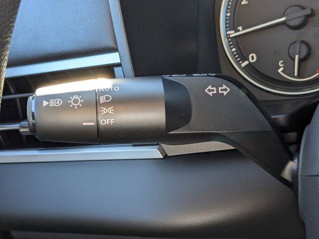 New 2025 Mitsubishi Outlander ES image 28