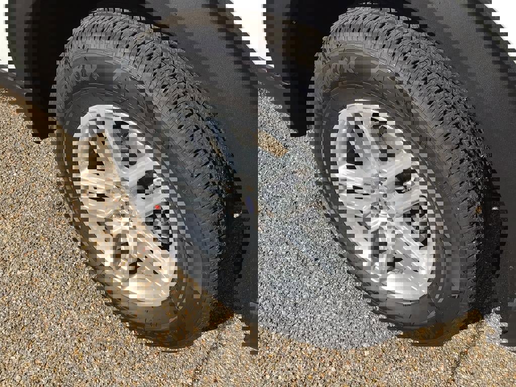 New 2026 Ford Explorer Active w/ Active Comfort Package image 20