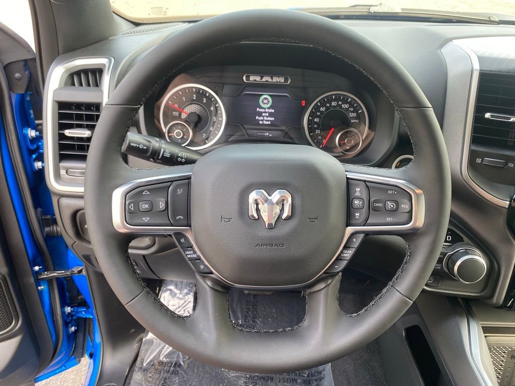 New 2026 RAM 1500 4x4 Crew Cab image 13