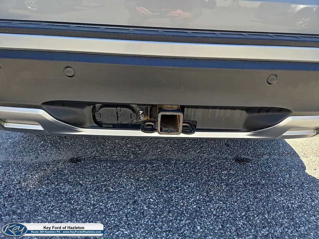 Certified 2023 Ford Explorer XLT w/ Equipment Group 202A image 16