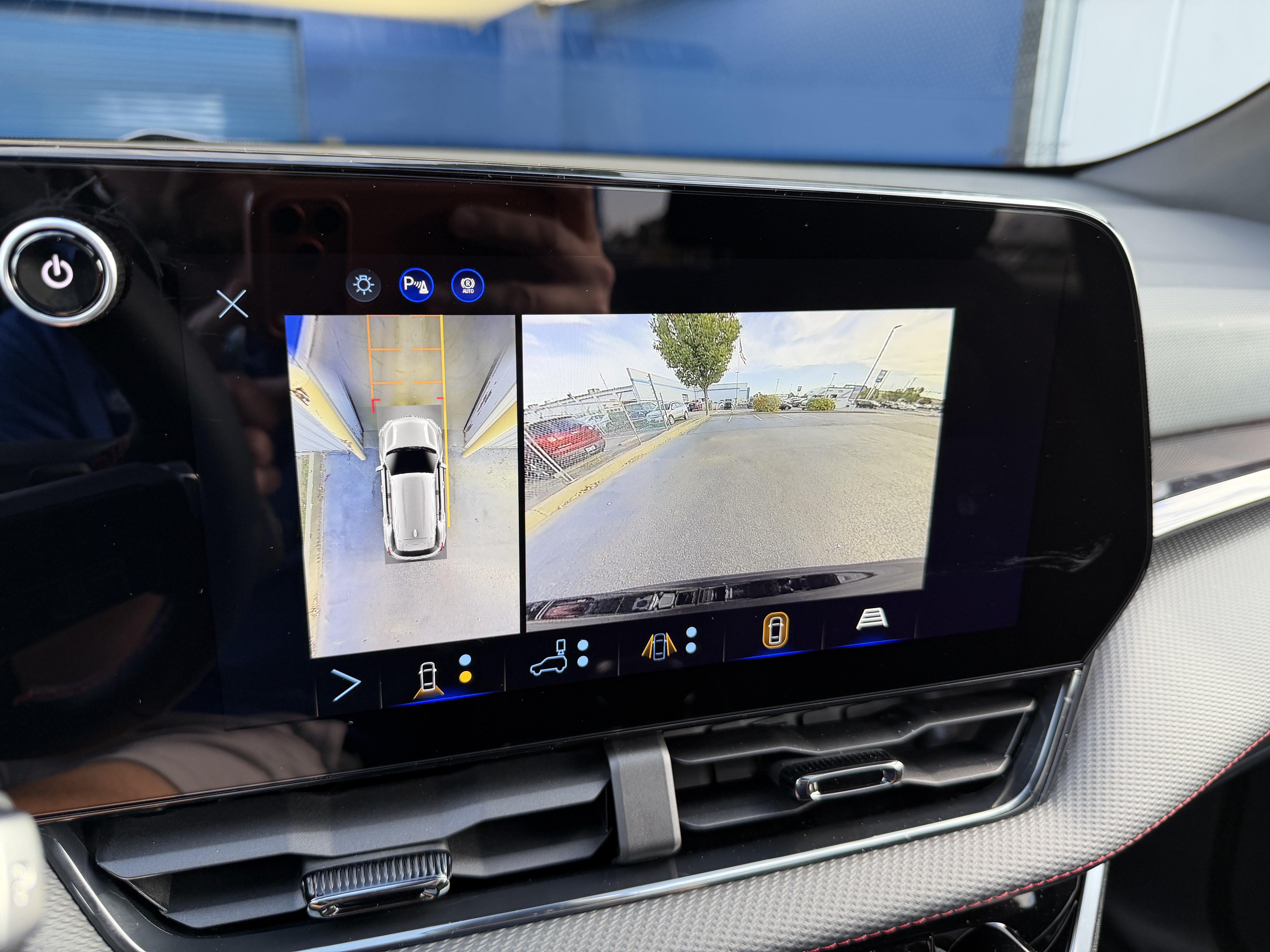 New 2027 Chevrolet Equinox RS w/ Safety and Technology Package AWD/4WD image 21