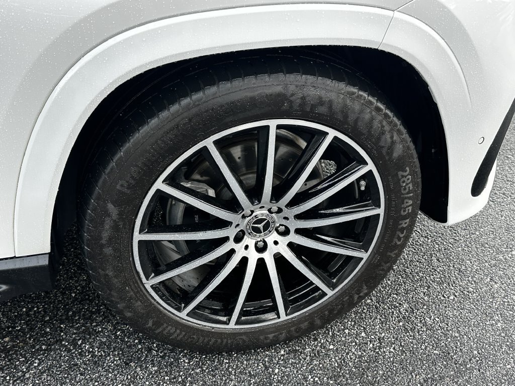 Certified 2024 Mercedes-Benz GLS 580 4MATIC w/ Warmth & Comfort Package image 12