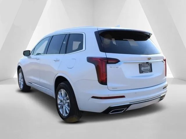 New 2025 Cadillac XT6 Luxury image 5