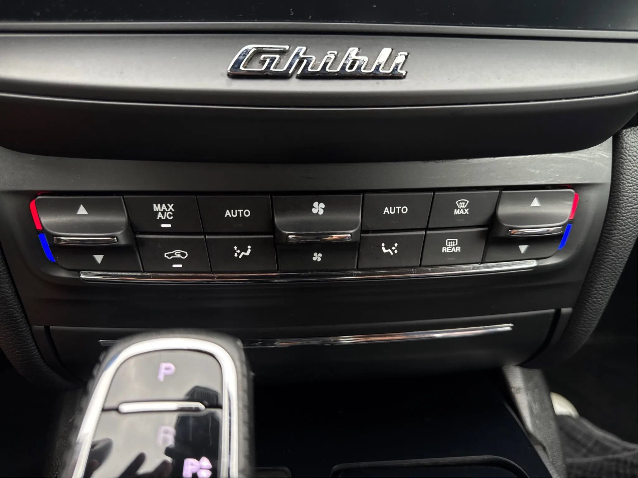 Used 2020 Maserati Ghibli S image 34