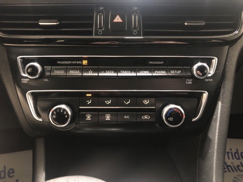 Used 2020 Kia Optima SE image 32