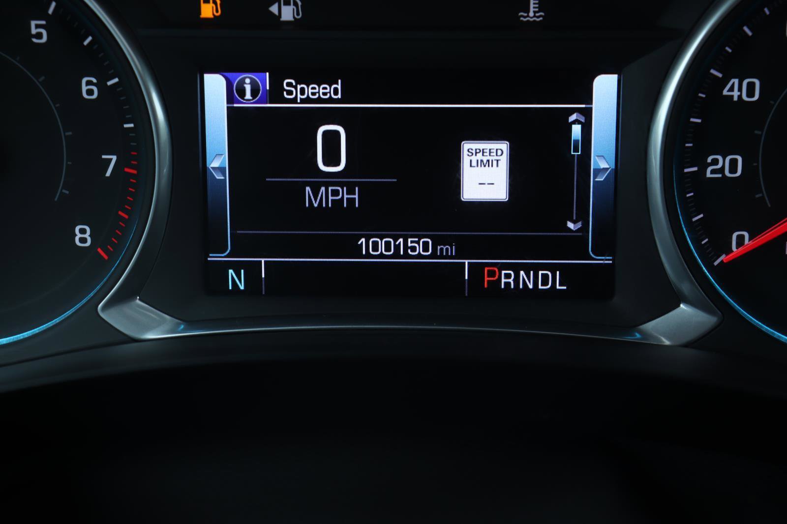 Used 2019 Chevrolet Traverse Premier w/ Driver Confidence II Package FWD image 32