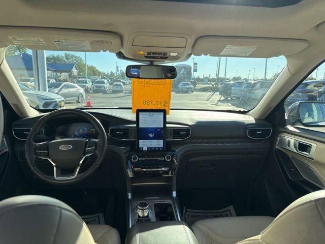 Used 2021 Ford Explorer Platinum image 20