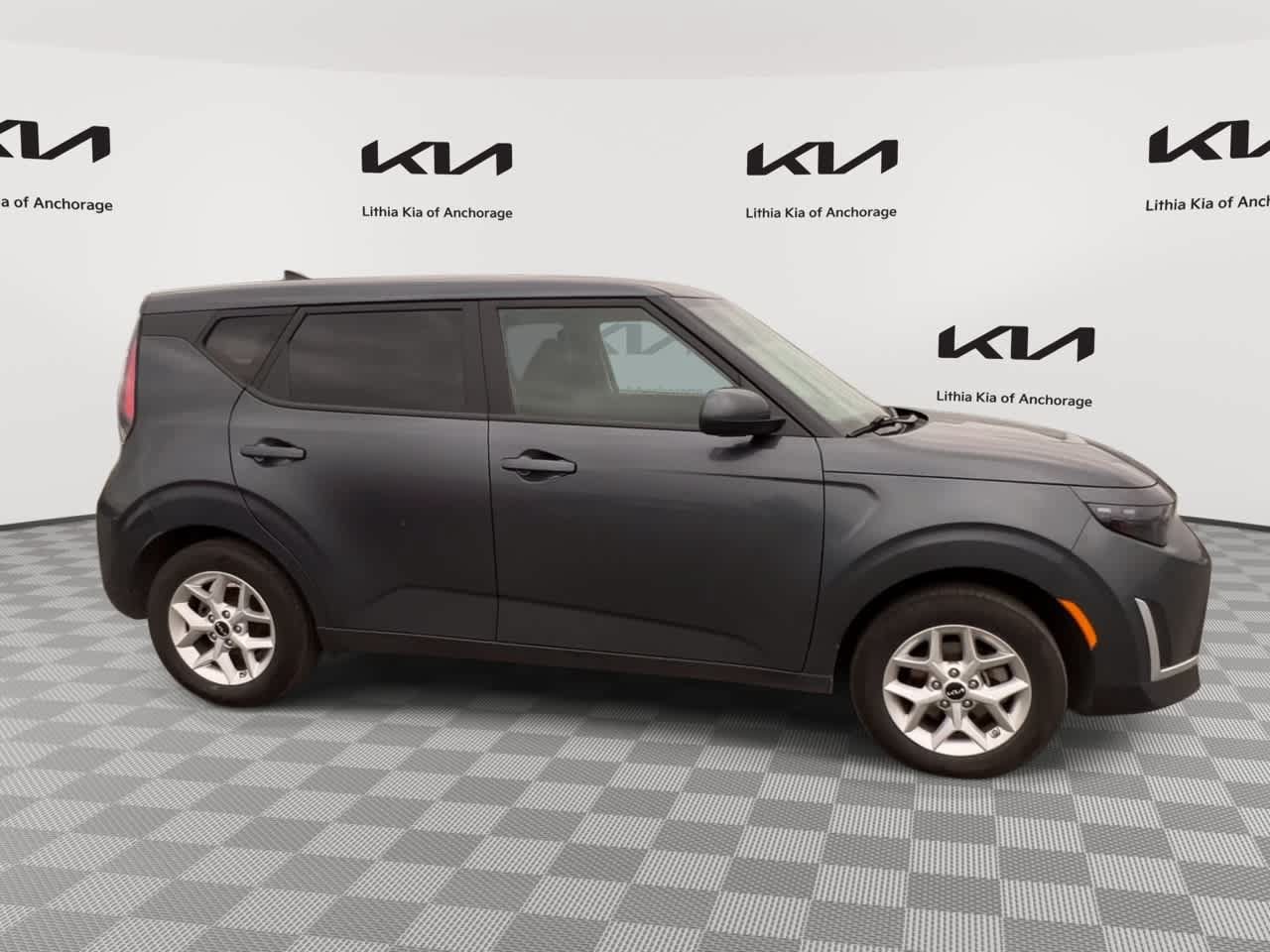 Used 2024 Kia Soul LX w/ Option Group 015 FWD image 9