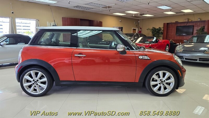 Used 2011 MINI Cooper S FWD image 5