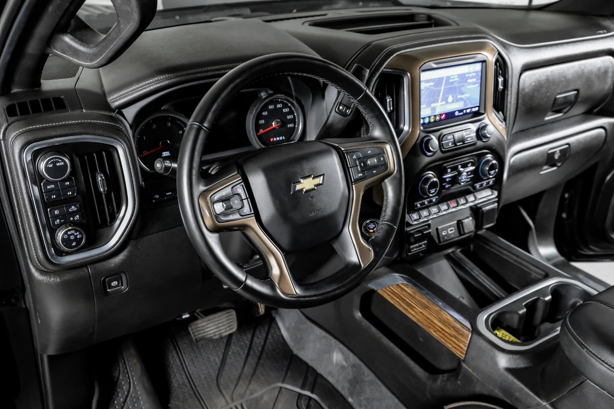 Used 2023 Chevrolet Silverado 3500 High Country w/ Technology Package AWD/4WD image 16