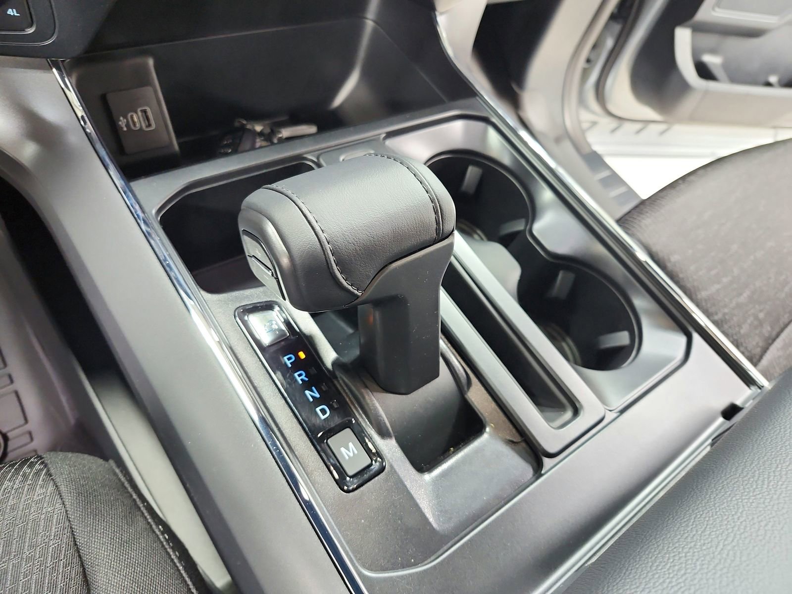 New 2026 Ford F150 XLT w/ Equipment Group 302A MID image 27