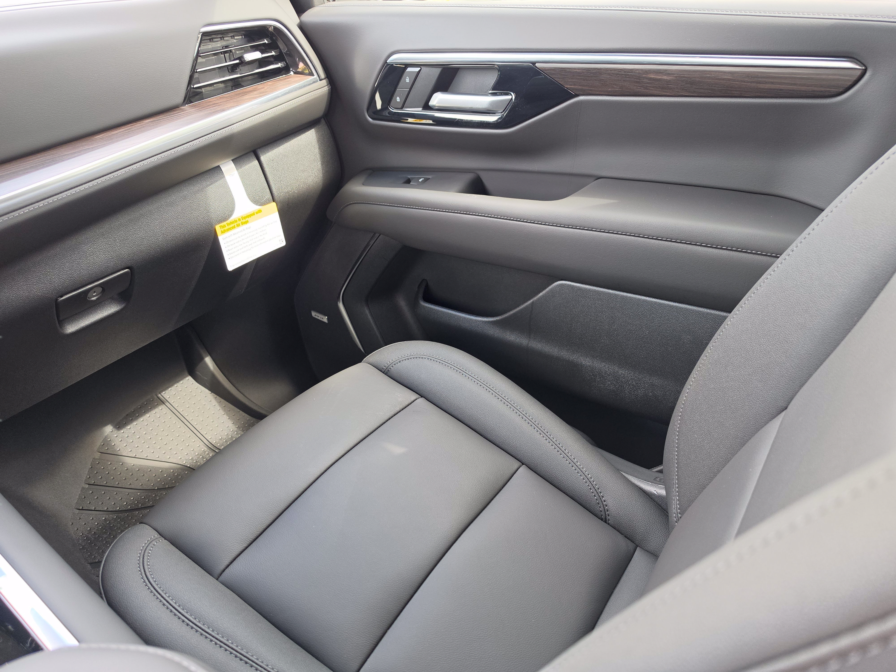 New 2026 Chevrolet Tahoe LT w/ Comfort Package AWD/4WD image 18