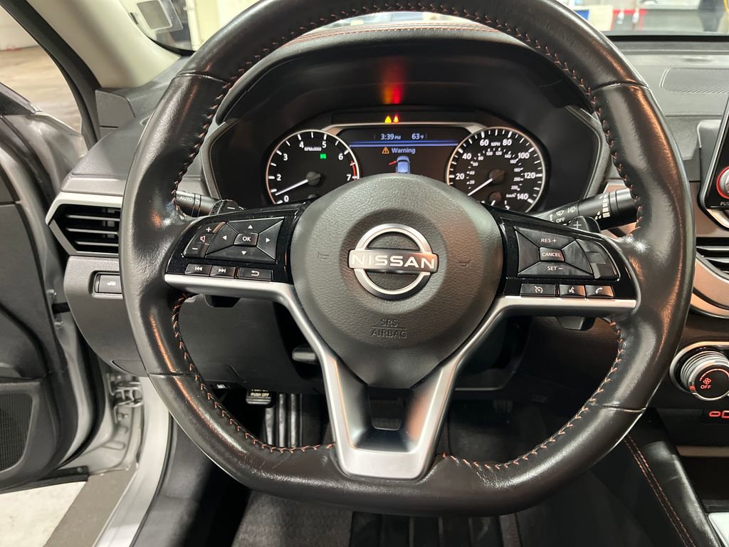 Used 2023 Nissan Altima 2.5 SR image 14