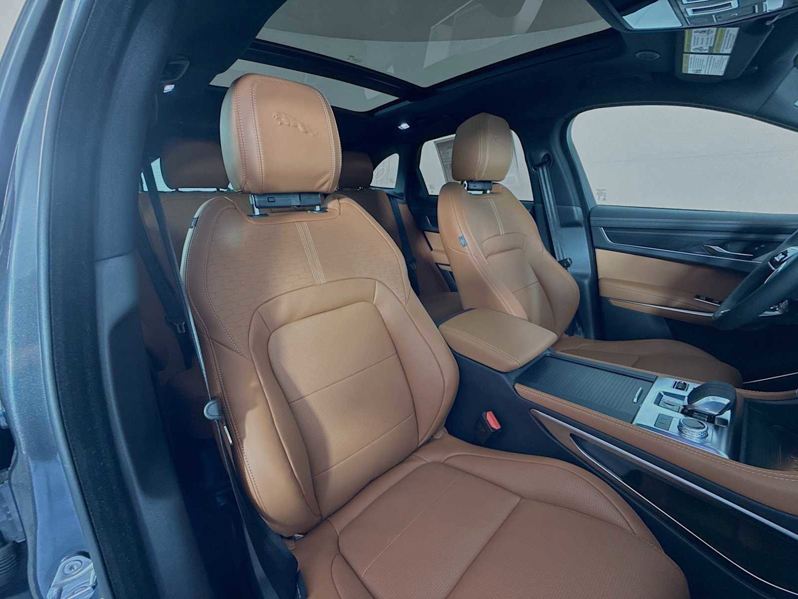 New 2026 Jaguar F-PACE R-Dynamic S image 28