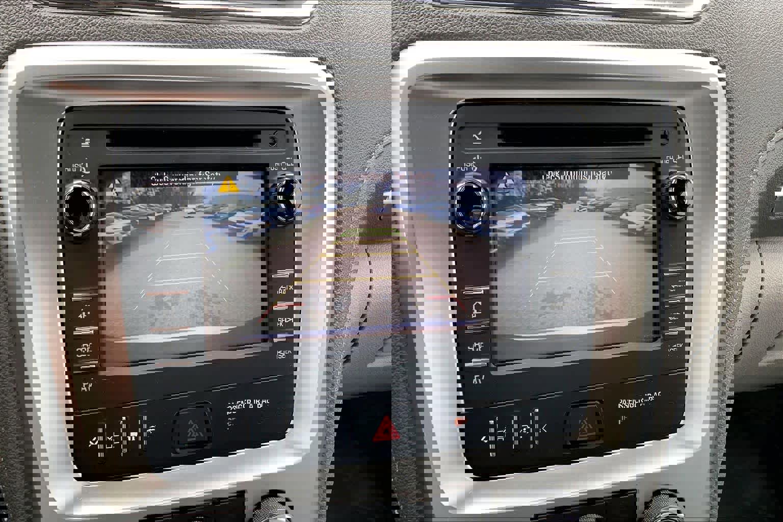 Used 2015 GMC Acadia SLE AWD/4WD image 29