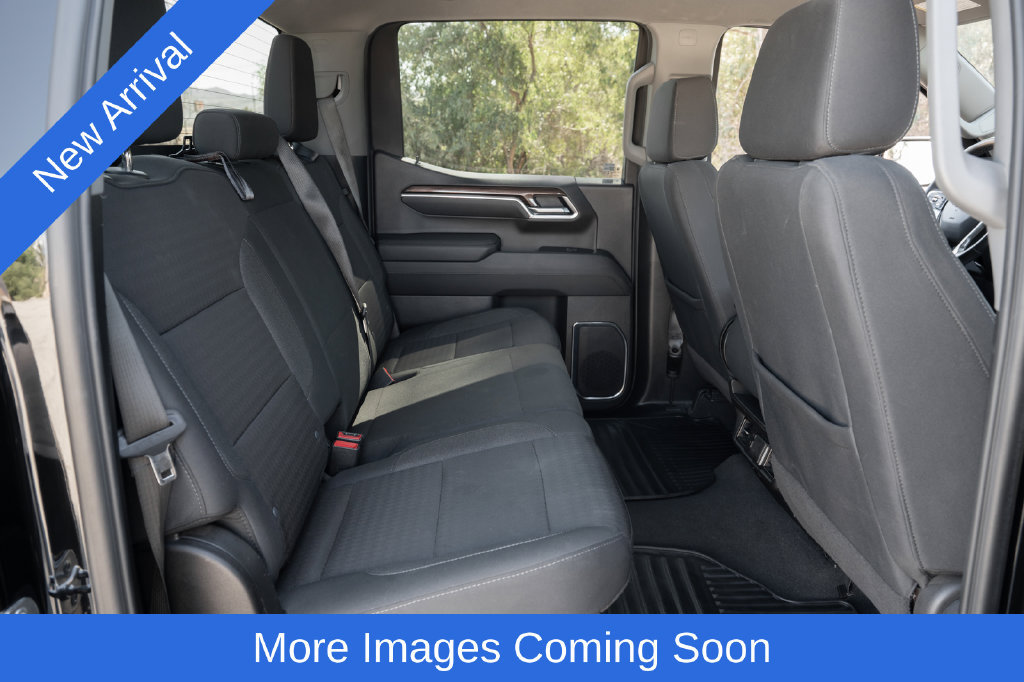 Used 2025 Chevrolet Silverado 1500 LT RWD image 39