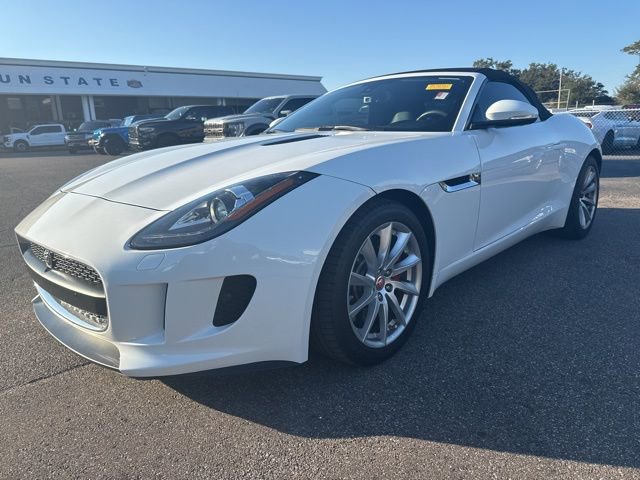 Used 2014 Jaguar F-TYPE Convertible image 3