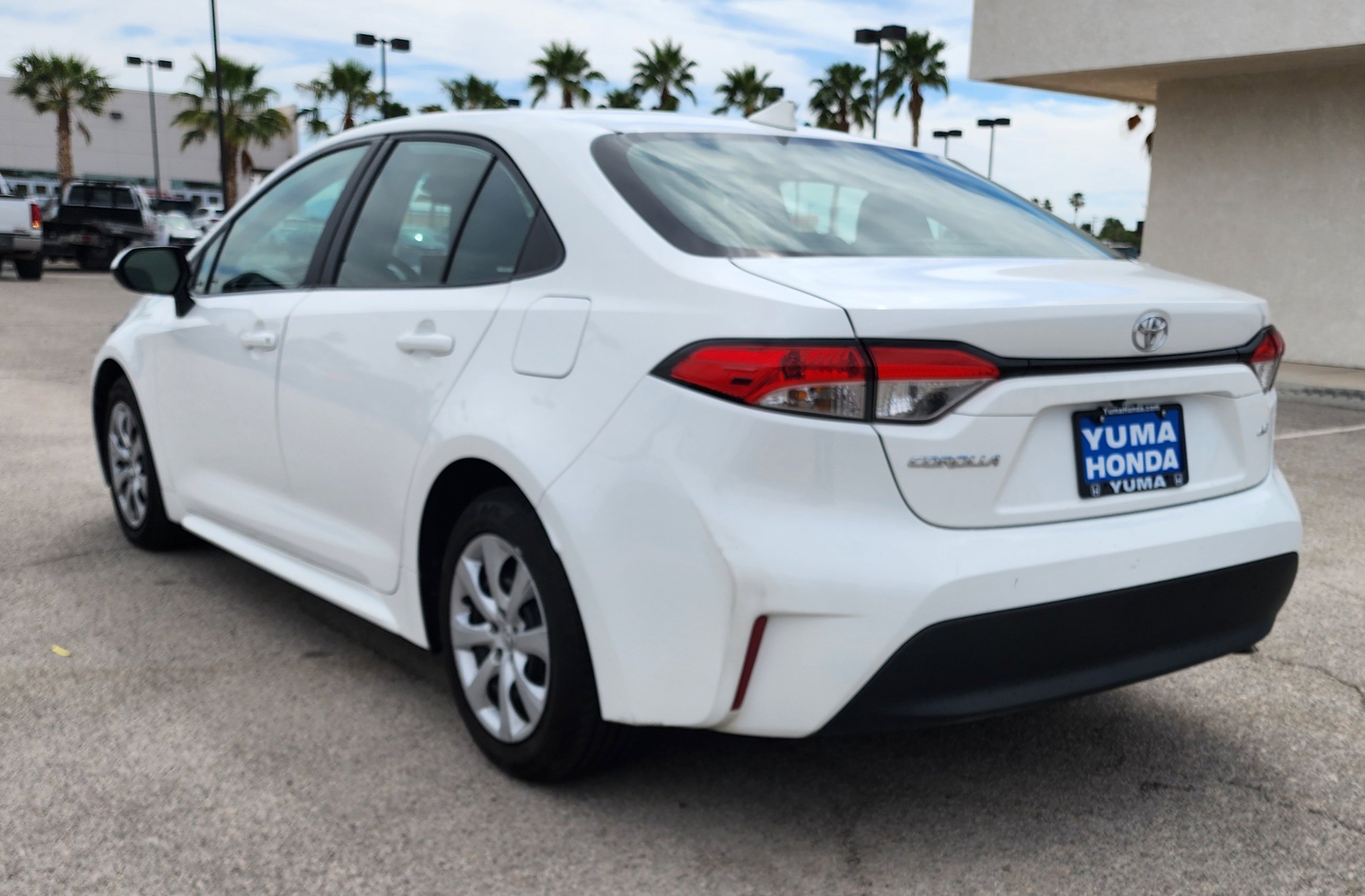 Used 2023 Toyota Corolla LE image 7