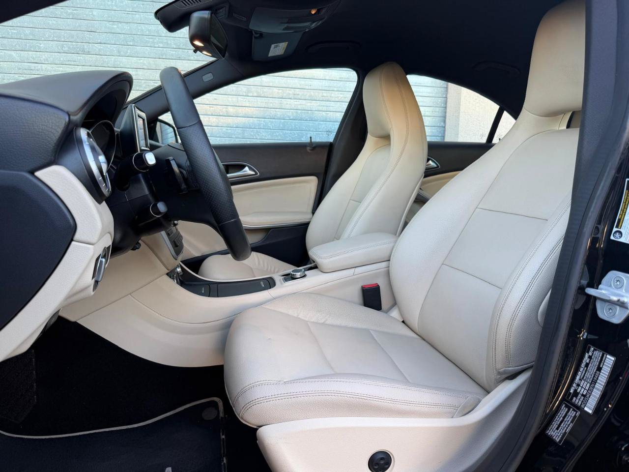 Used 2014 Mercedes-Benz CLA 250 image 17