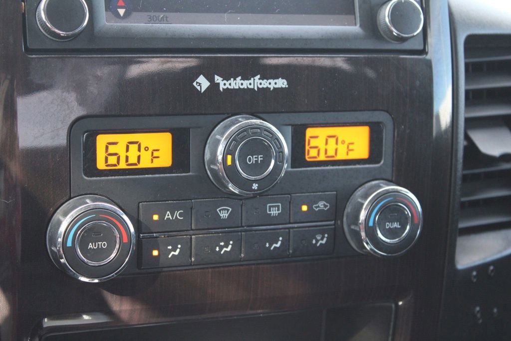 Used 2013 Nissan Titan SL w/ Moonroof Pkg image 38