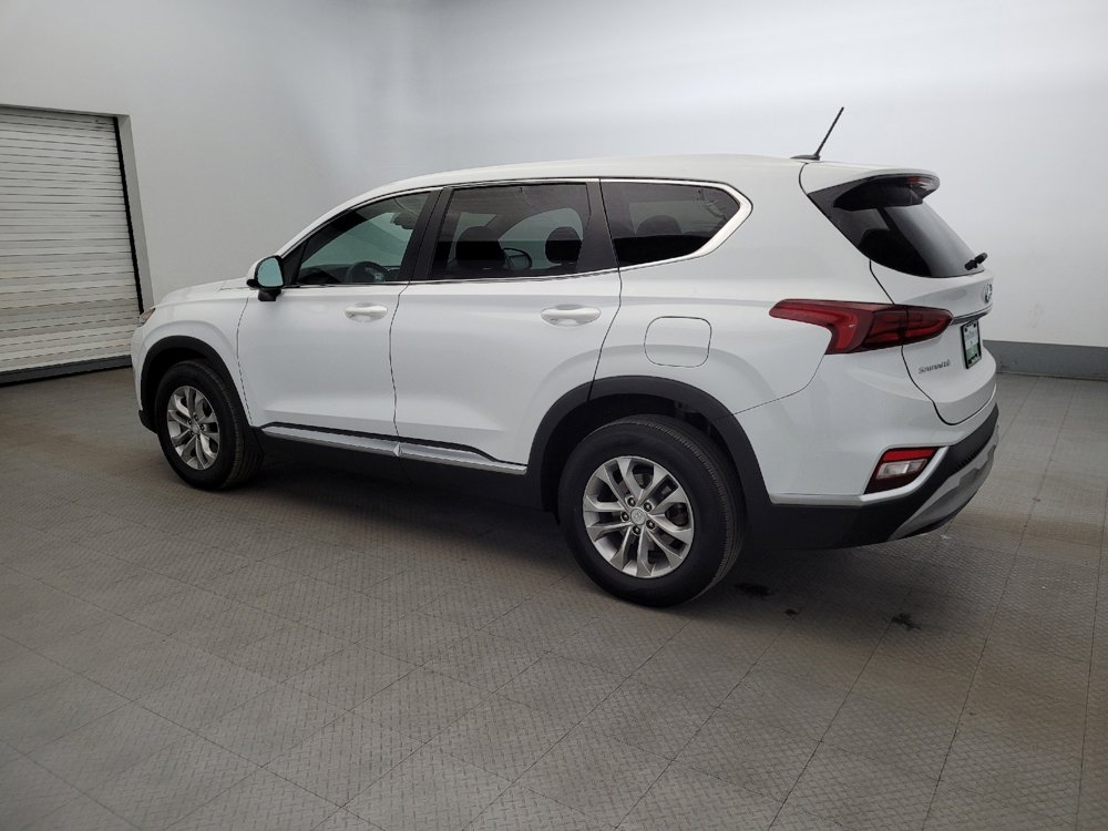 Used 2019 Hyundai Santa Fe SE image 3