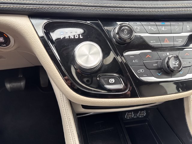 Used 2021 Chrysler Pacifica Limited w/ Premium & Safety Sphere Group AWD/4WD image 23
