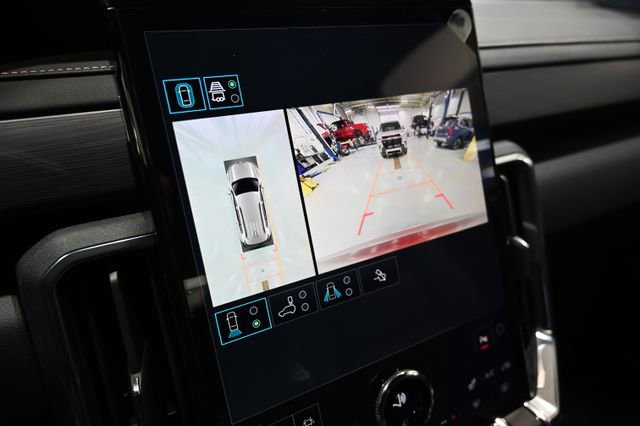 New 2026 GMC Acadia Elevation w/ Elevation Premium Package image 17